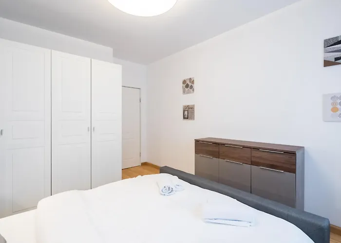 Bubble I Modern 1 Bedroom On Nerva Traian Apartment